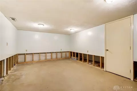 220 S Broadmoor Blvd, Springfield, OH 45504 photo 35