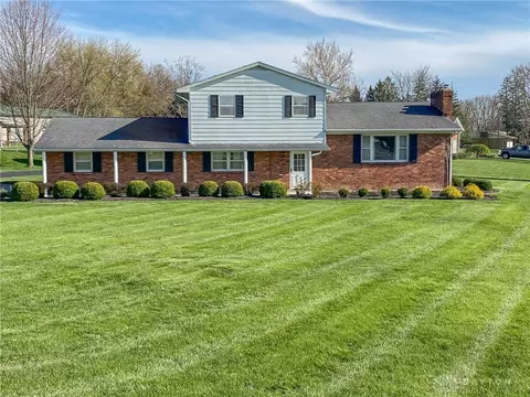 477 W Lytle 5 Points Rd, Springboro, OH 45066 photo 1