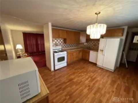 130 W Auburn Ave, Springfield, OH 45506 photo 13