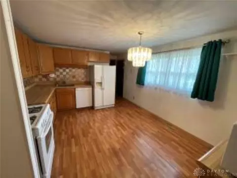 130 W Auburn Ave, Springfield, OH 45506 photo 12