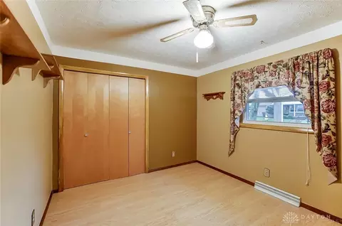 575 Suncrest Dr, Springfield, OH 45503 photo 34