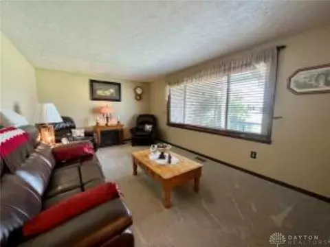 5420 W Ridgewood Rd, Springfield, OH 45503 photo 6