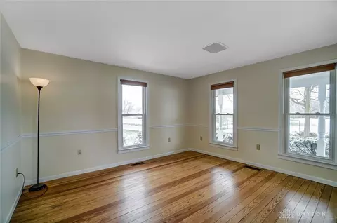 4667 Broadway Rd, Springfield, OH 45502 photo 4