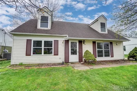 724 E 4th St, Franklin, OH 45005 photo 2
