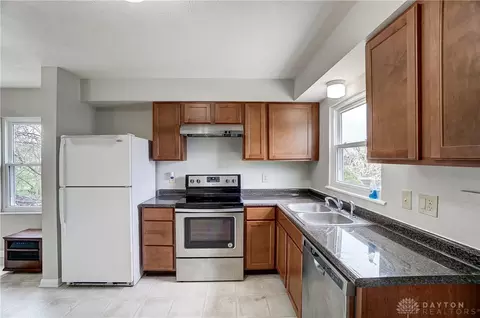 724 E 4th St, Franklin, OH 45005 photo 8