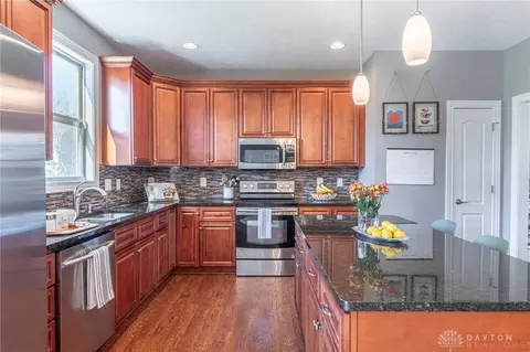 135 E Pugh Dr, Springboro, OH 45066 photo 10