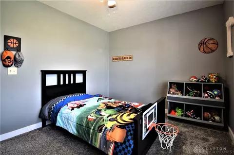 4722 Willowbrook Dr, Springfield, OH 45503 photo 9