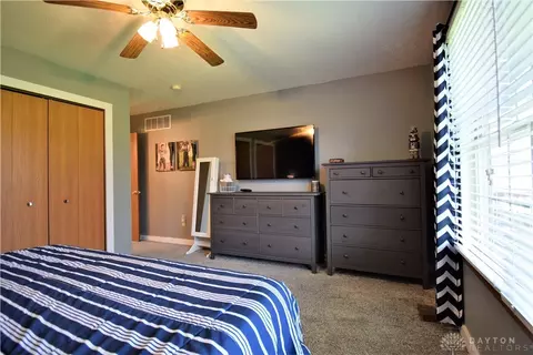 4722 Willowbrook Dr, Springfield, OH 45503 photo 4