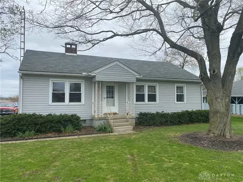 4825 Troy Rd, Springfield, OH 45502 photo 1