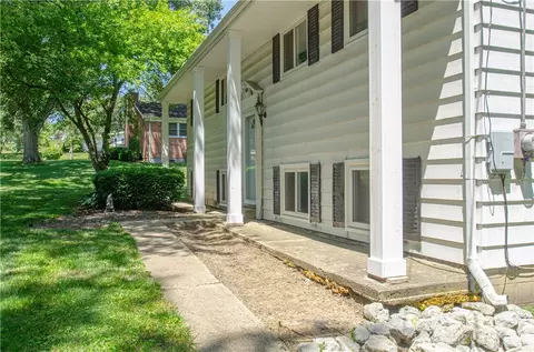 5728 E Decker Rd, Franklin, OH 45005 photo 2