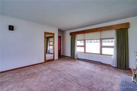 110 N Tecumseh Rd, Springfield, OH 45504 photo 8