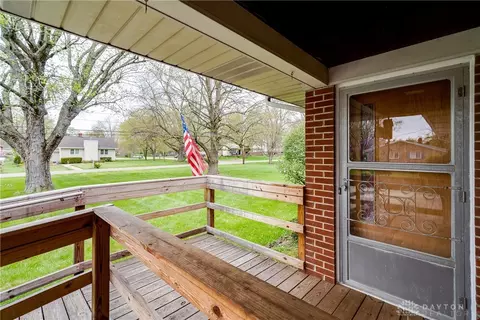 110 N Tecumseh Rd, Springfield, OH 45504 photo 4