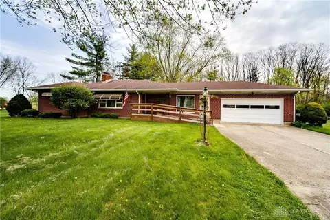 110 N Tecumseh Rd, Springfield, OH 45504 photo 1