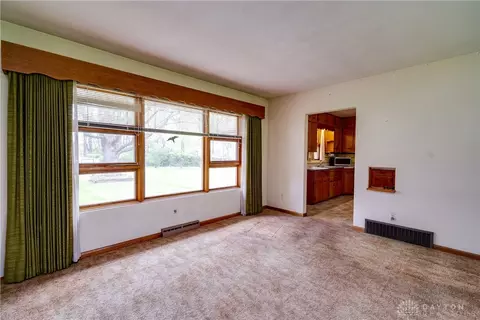 110 N Tecumseh Rd, Springfield, OH 45504 photo 9