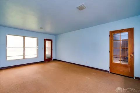 110 N Tecumseh Rd, Springfield, OH 45504 photo 21