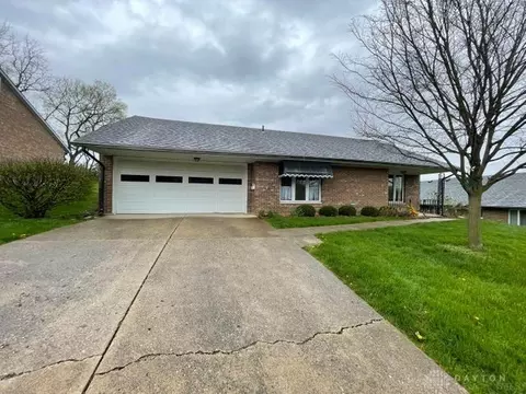 3489 W Turner Dr, Springfield, OH 45504 photo 2