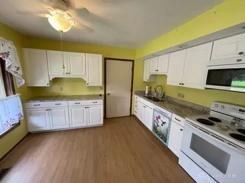 3489 W Turner Dr, Springfield, OH 45504 photo 3