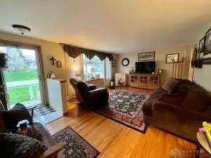 1951 Kimberly Cir, Springfield, OH 45503 photo 3
