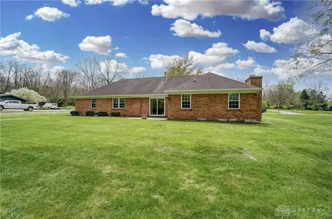 1046 Lisa Ct, Springfield, OH 45504 photo 40