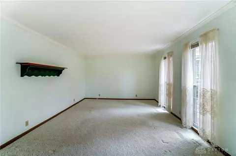 1046 Lisa Ct, Springfield, OH 45504 photo 10