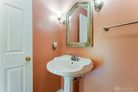 1046 Lisa Ct, Springfield, OH 45504 photo 22