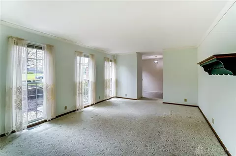 1046 Lisa Ct, Springfield, OH 45504 photo 12