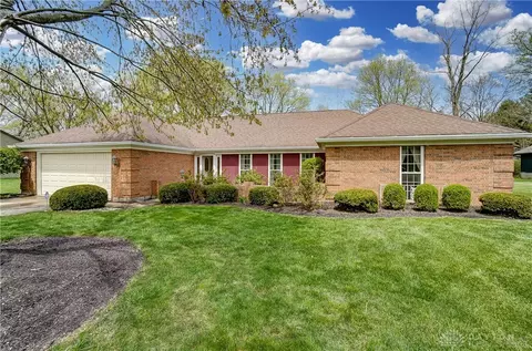 1046 Lisa Ct, Springfield, OH 45504 photo 1