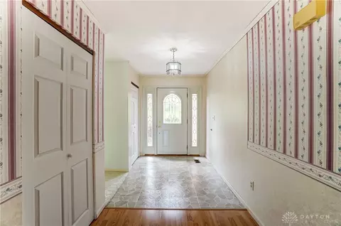 1046 Lisa Ct, Springfield, OH 45504 photo 8