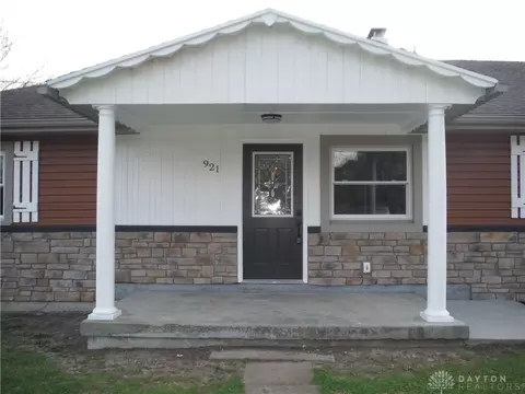 921 Beach Dr, Medway, OH 45341 photo 4