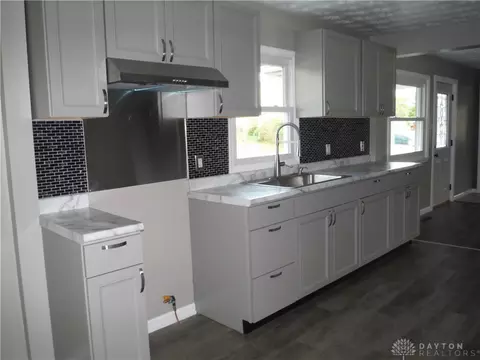 921 Beach Dr, Medway, OH 45341 photo 18