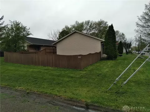 123 E Spring St, Eaton, OH 45320 photo 4