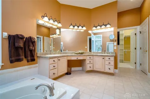 35 Arcadian Dr, Springboro, OH 45066 photo 30