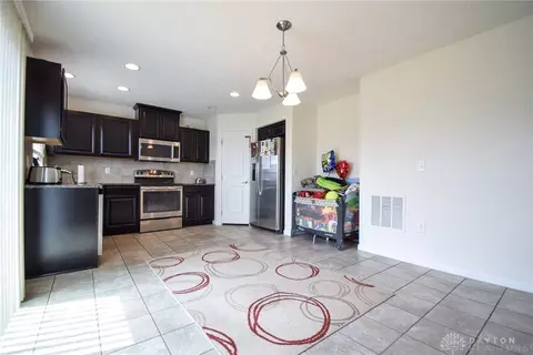534 Recess Dr, Dayton, OH 45404 photo 12