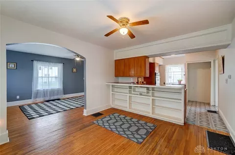 1006 E Southern Ave, Springfield, OH 45505 photo 12