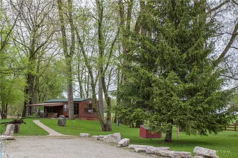 3650 Lower Valley Pike, Springfield, OH 45506 photo 2