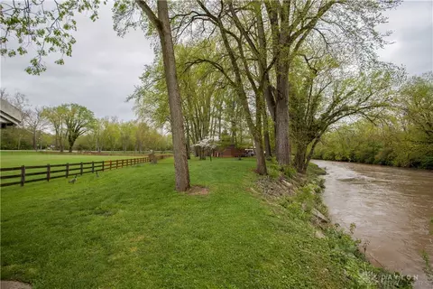 3650 Lower Valley Pike, Springfield, OH 45506 photo 10