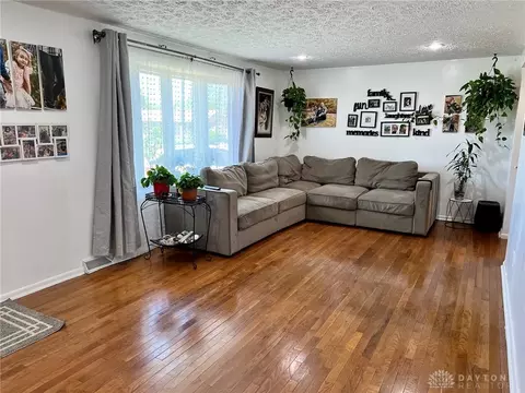 3952 Kimberly Dr, Springfield, OH 45503 photo 3