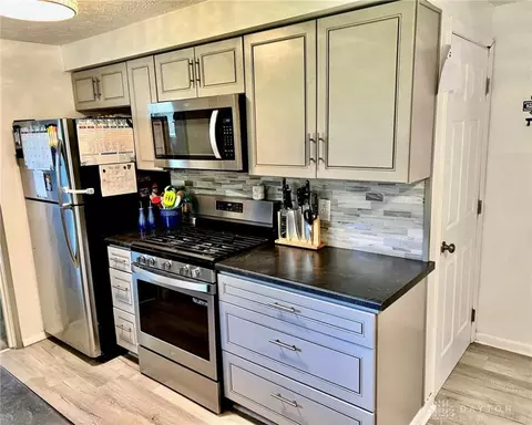 3952 Kimberly Dr, Springfield, OH 45503 photo 7