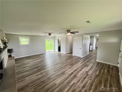 8441 Haddix Rd, Fairborn, OH 45324 photo 10