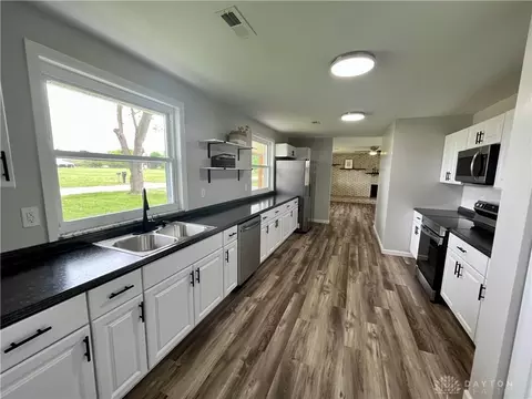 8441 Haddix Rd, Fairborn, OH 45324 photo 13