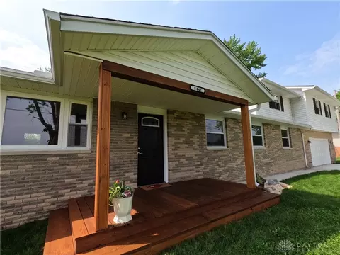 8441 Haddix Rd, Fairborn, OH 45324 photo 9