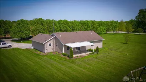 1501 Victory Rd, Springfield, OH 45504 photo 3