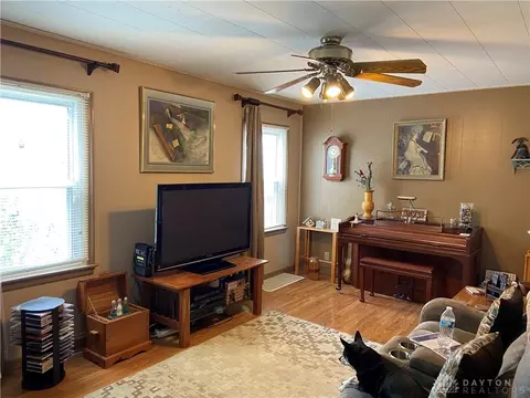 1813 Rainbow Dr, Dayton, OH 45420 photo 25