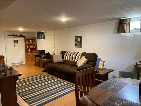 1813 Rainbow Dr, Dayton, OH 45420 photo 8