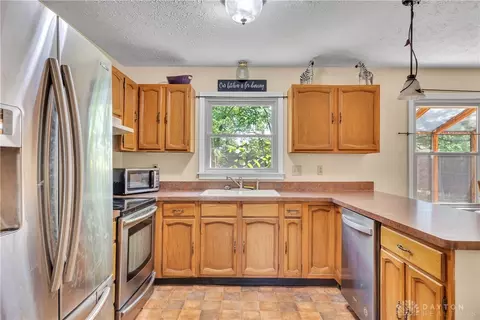 9788 Rose Arbor Dr, Dayton, OH 45458 photo 13