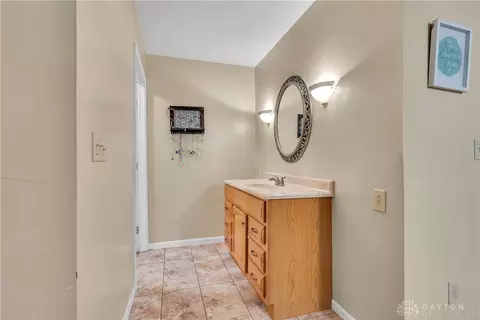 9788 Rose Arbor Dr, Dayton, OH 45458 photo 20