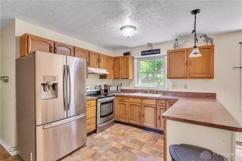 9788 Rose Arbor Dr, Dayton, OH 45458 photo 11