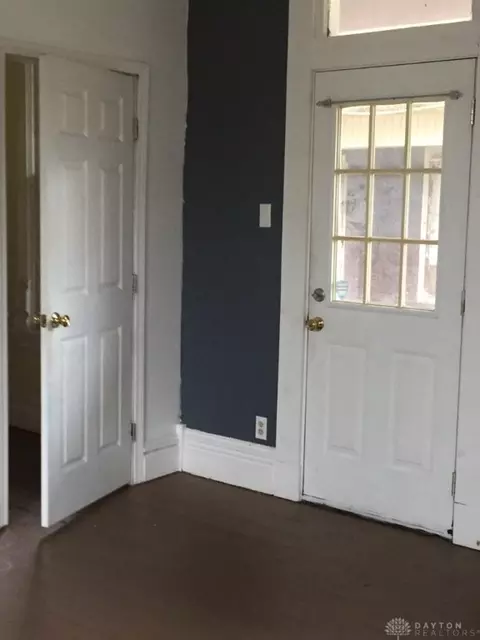 158 E Third St, Xenia, OH 45385 photo 7