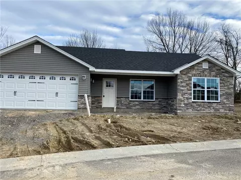 4 E Persimmon, Hamilton, OH 45013 photo 1