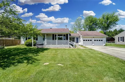 1916 Elwood Ln, Springfield, OH 45506 photo 1